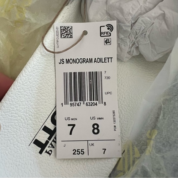 💙 NWT💙 ADIDAS Jeremy Scott Monogram Adilette Wings Slides
 ￼ ￼ - Picture 7 of 8